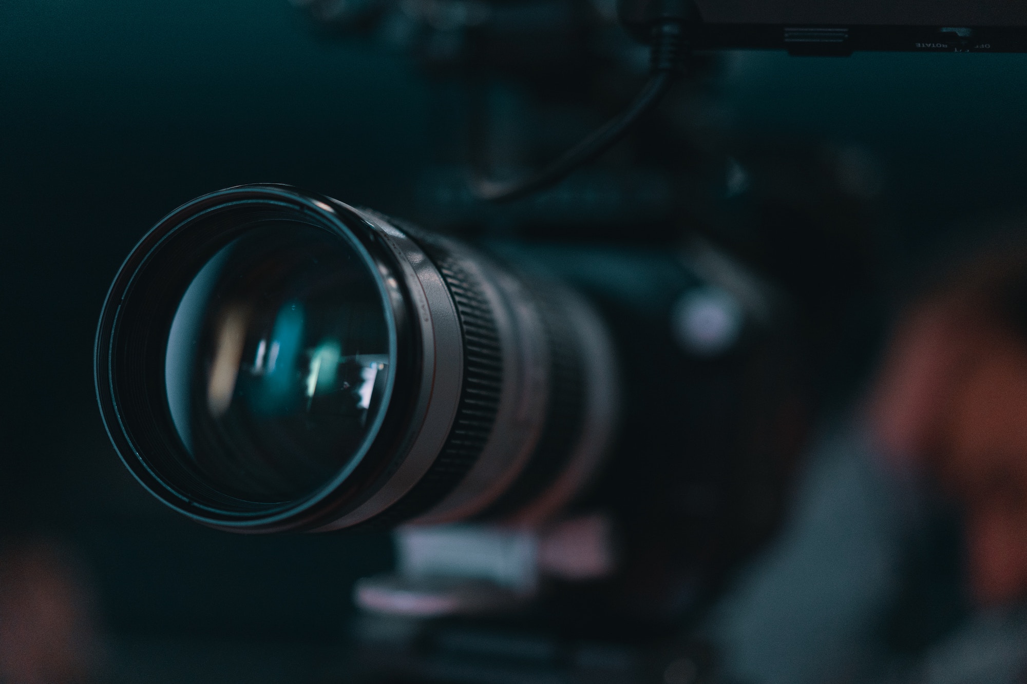 ross-sneddon-798476-unsplash